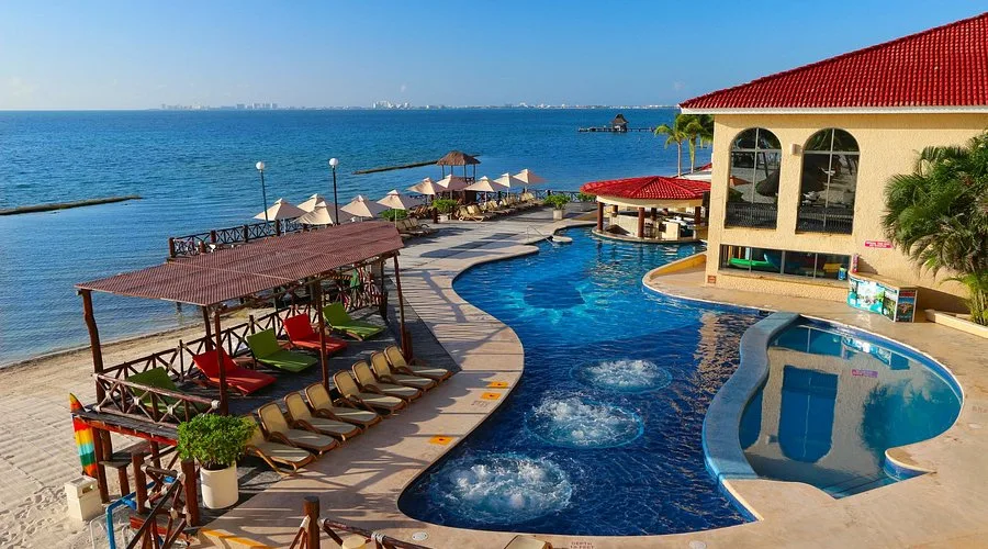 Ostras (Ostra & Oysters) at All Ritmo Cancun Resort & Water Park