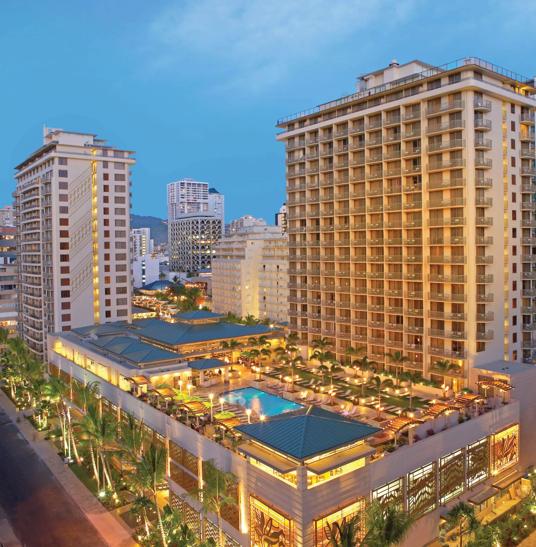 Embassy Suites Waikiki hotel with spacious suites and family-friendly amenities near beach