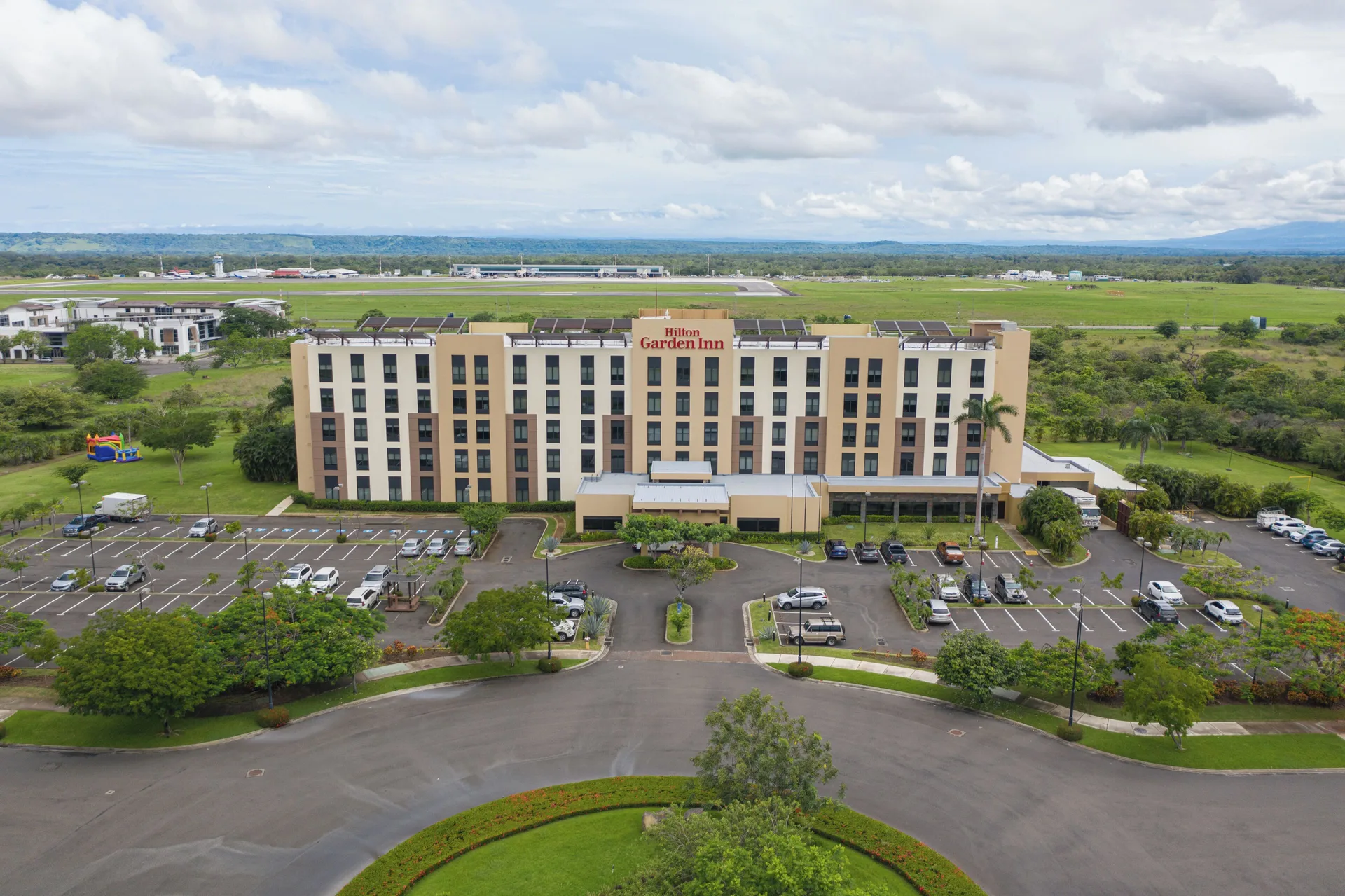 Hilton Garden Inn Guanacaste Airport convenient airport hotel with pool and modern rooms