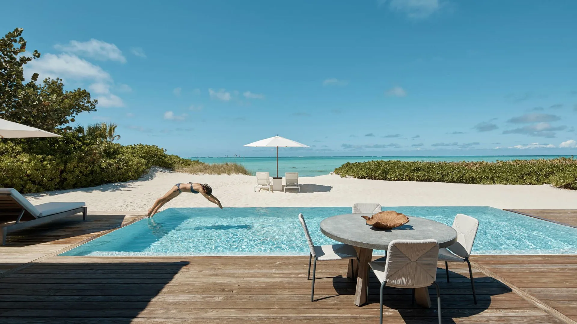 Family Beach House Official 2