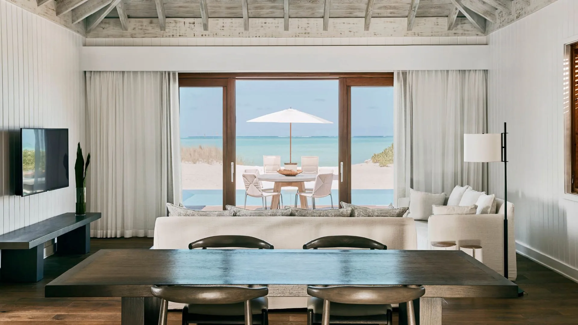 Family Beach House Official 3