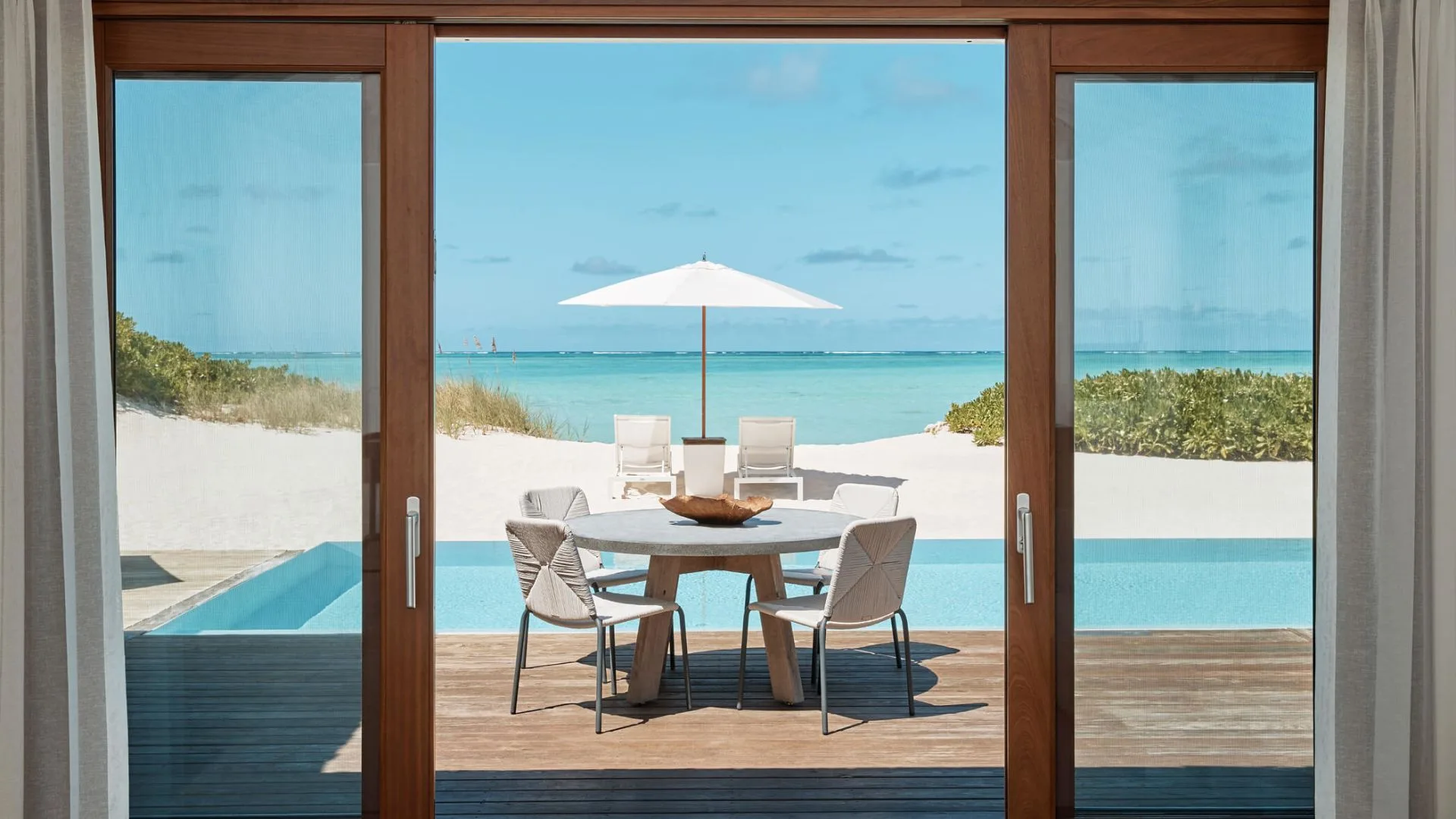 Family Beach House Official 4