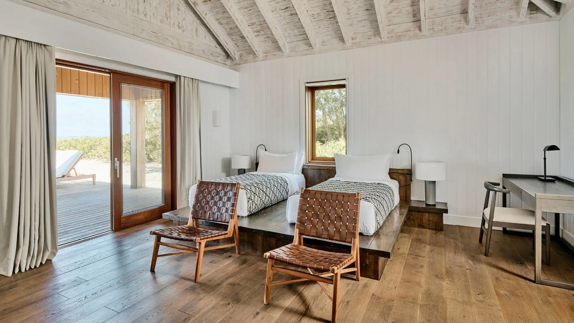 Family Beach House Official 5