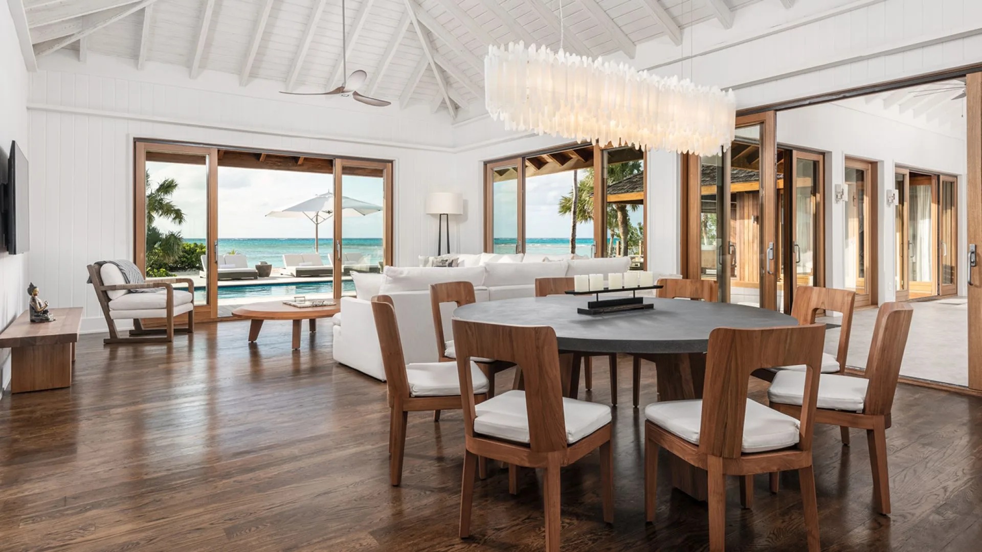 Island Villa Official 5