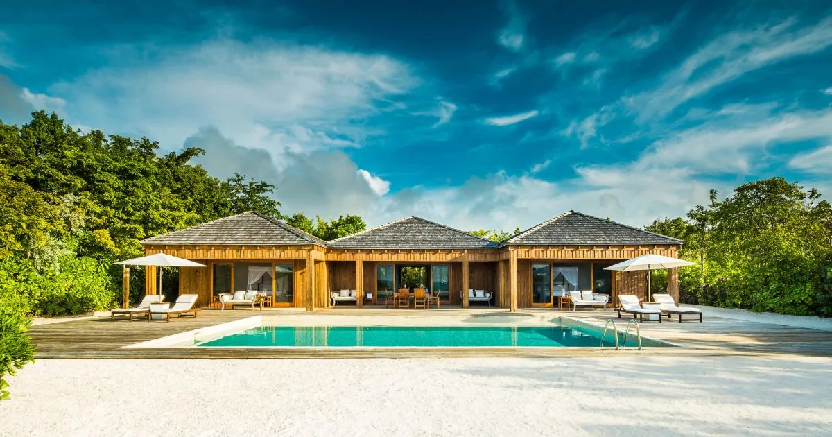 Three Bedroom Beach House Official 1