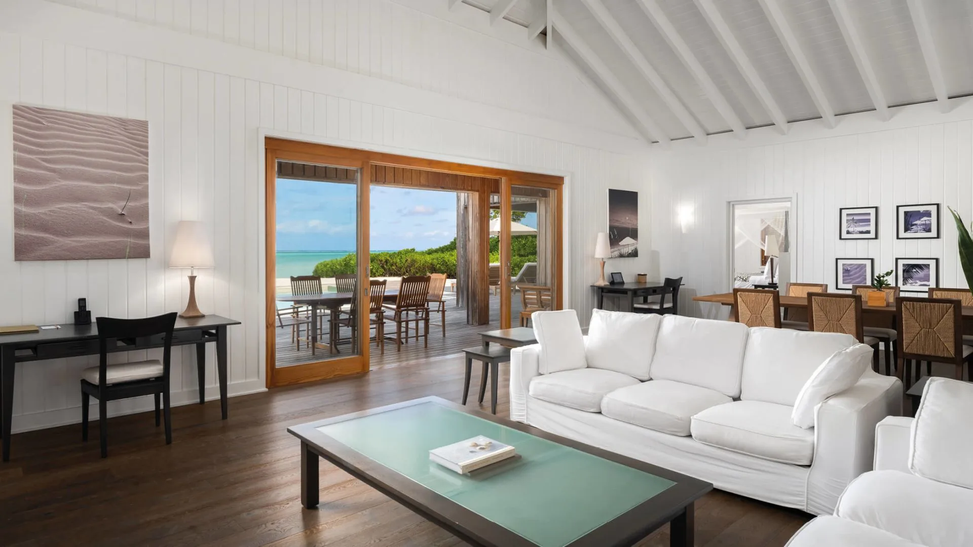 Three Bedroom Beach House Official 3
