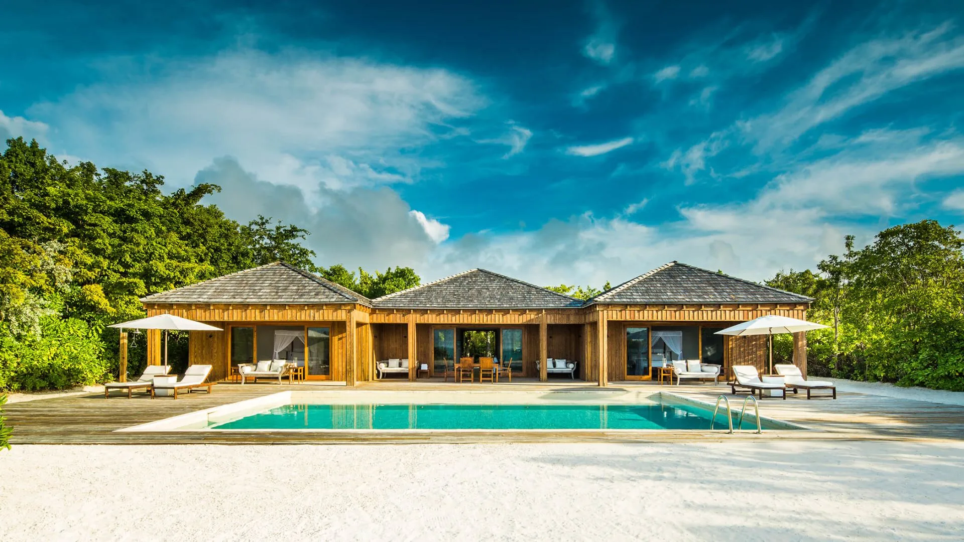 Three Bedroom Beach House Official 5