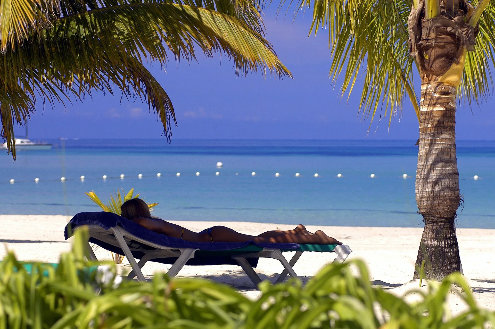 Charela Inn Hotel boutique Negril beachfront hotel with French-Jamaican dining and relaxed island style