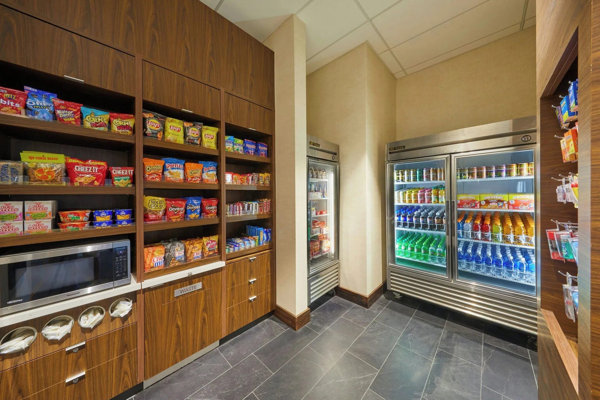 Market shelves and drink coolers at Courtyard Oahu North Shore.