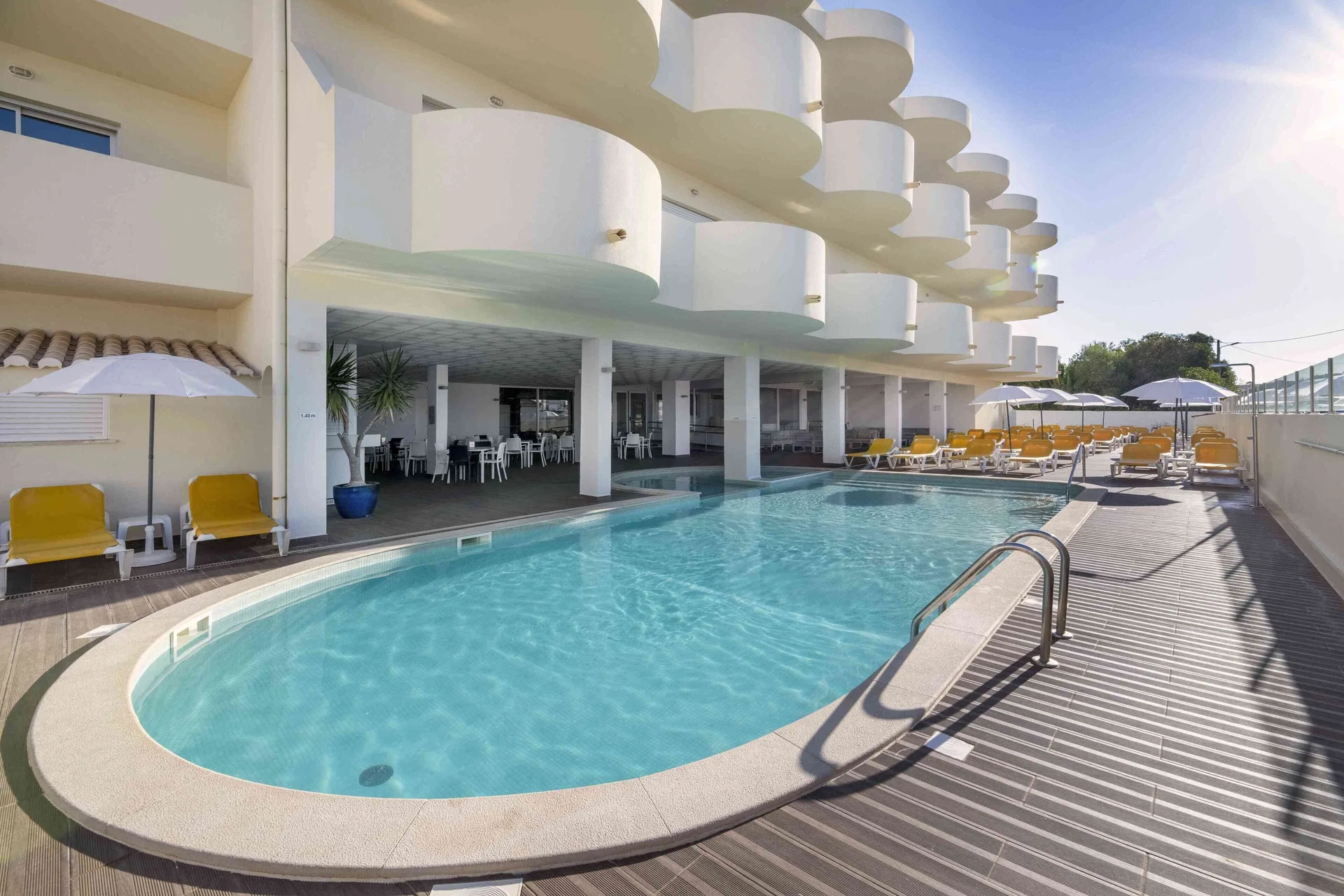 Alvormar Apartamentos Turisticos Alvor self-catering apartments with pool near village restaurants and beaches