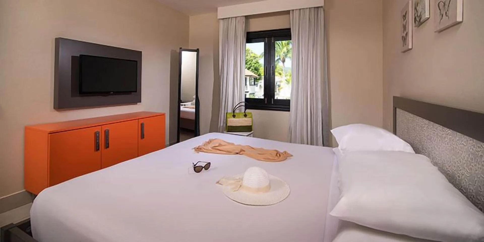 Royal Suites All-Inclusive Mandatory Puerto Plata resort with suite accommodations and pools