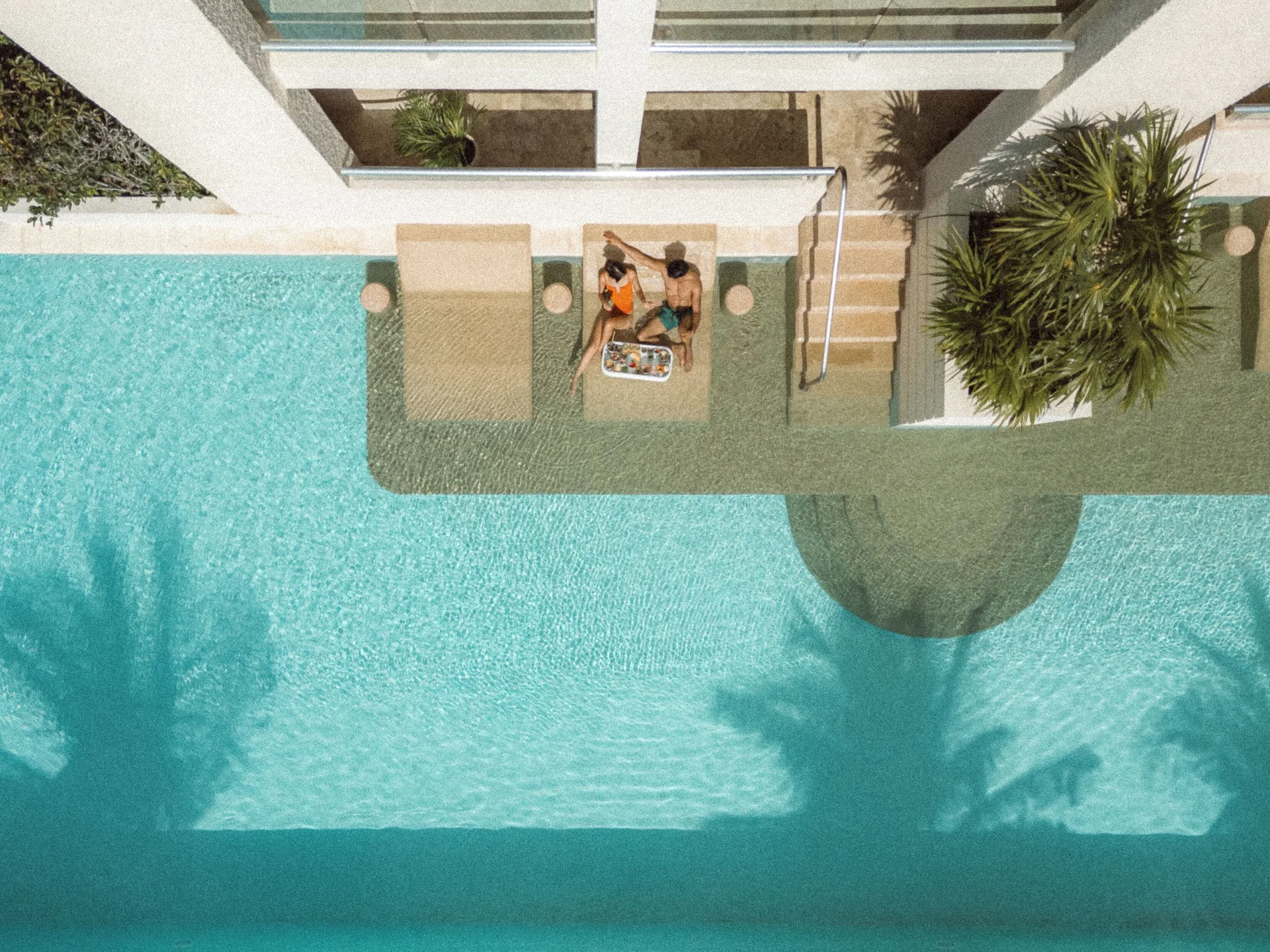 Paradisus La Perla adults-only all-inclusive resort in Riviera Maya with beachfront pools and tropical gardens.