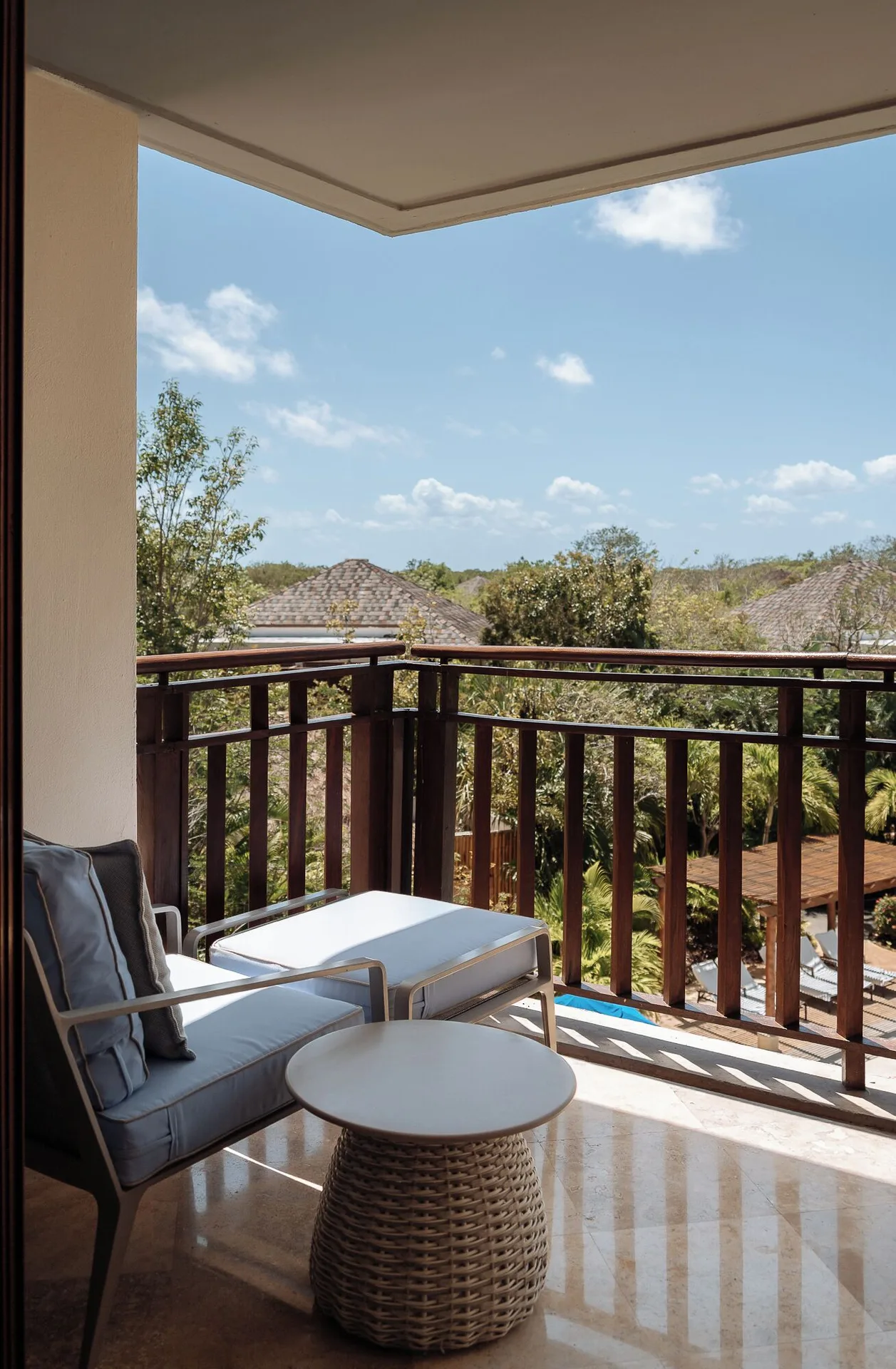 Fairmont Room Resort View at Fairmont Mayakoba with modern design and views over the resort's lush tropical gardens.