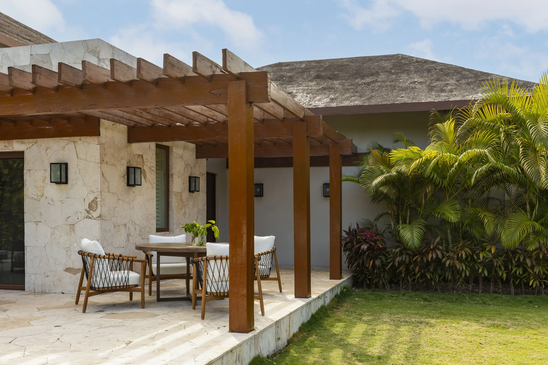 Presidential Suite covered patio and garden at Fairmont Mayakoba.
