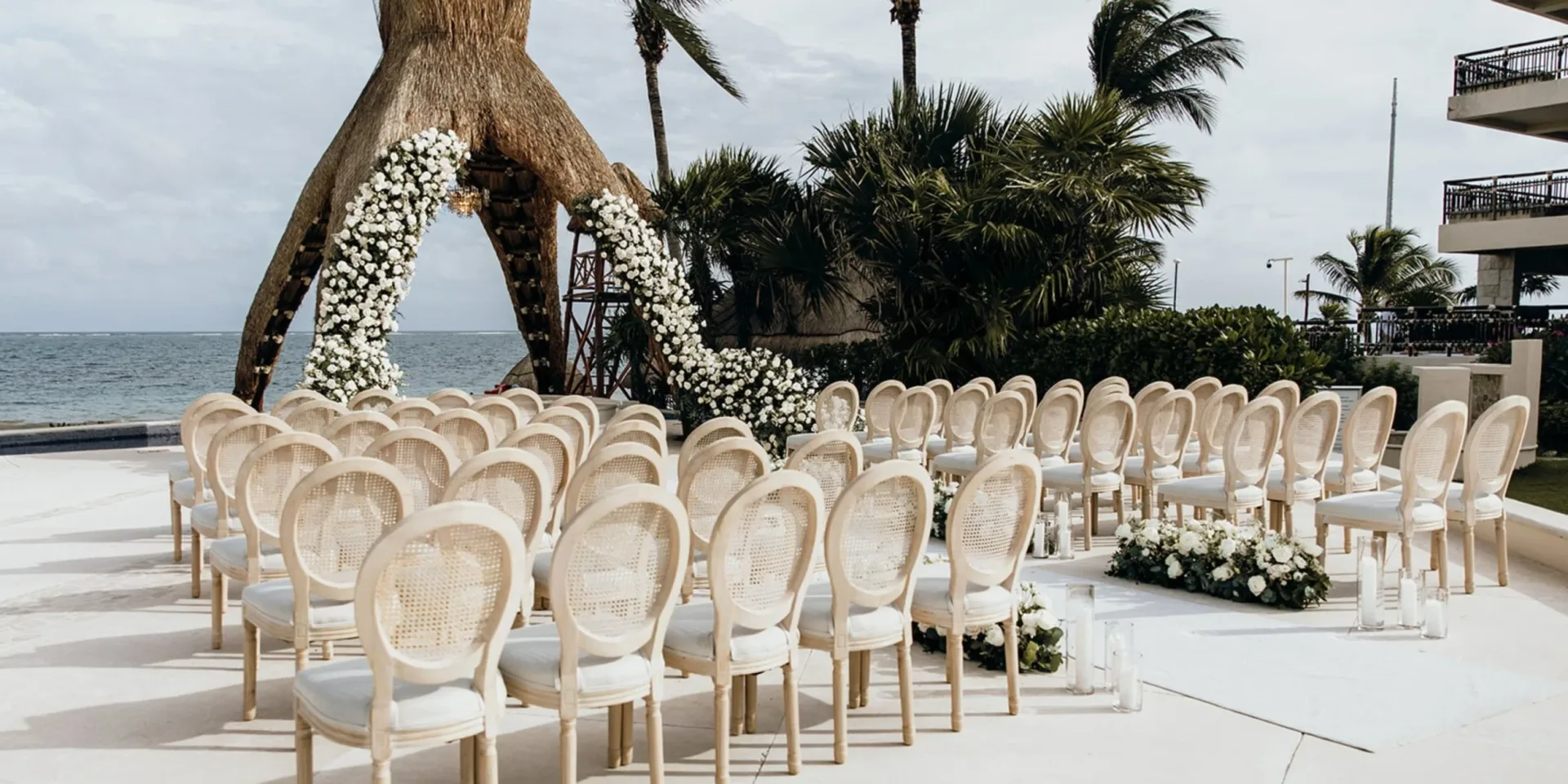 Cliff Gazebo Venue at GR Solaris Caribe