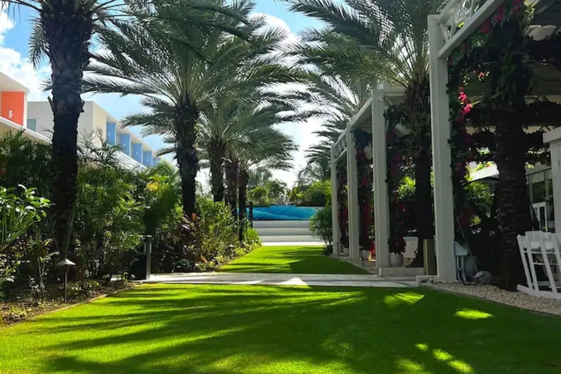 The Grove Grand Cayman contemporary Seven Mile Beach area lodging with dining and retail nearby