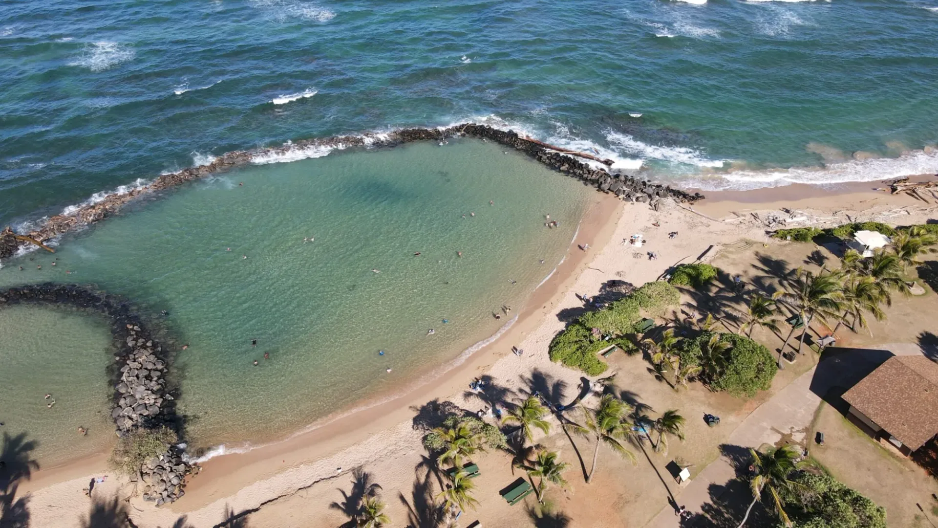 Lydgate Beach 10 Min Walk