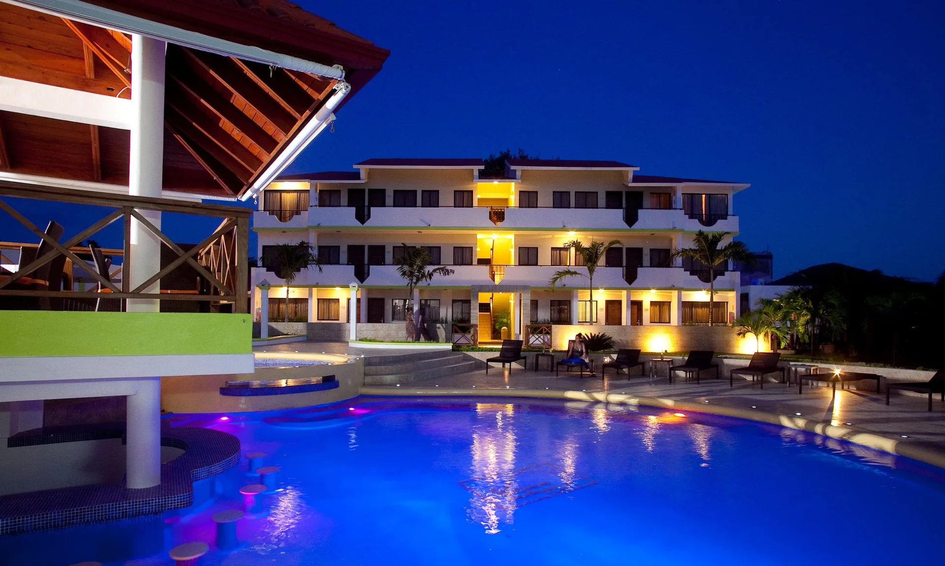 Hotel Silvestre La Romana hotel with pool facilities casual rooms and convenient city location