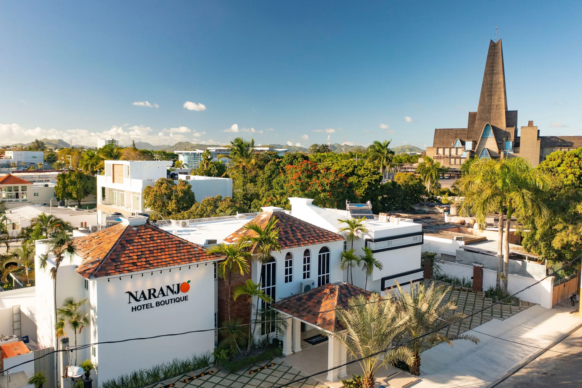 Naranjo Hotel Boutique La Romana small boutique hotel with contemporary rooms and local city setting