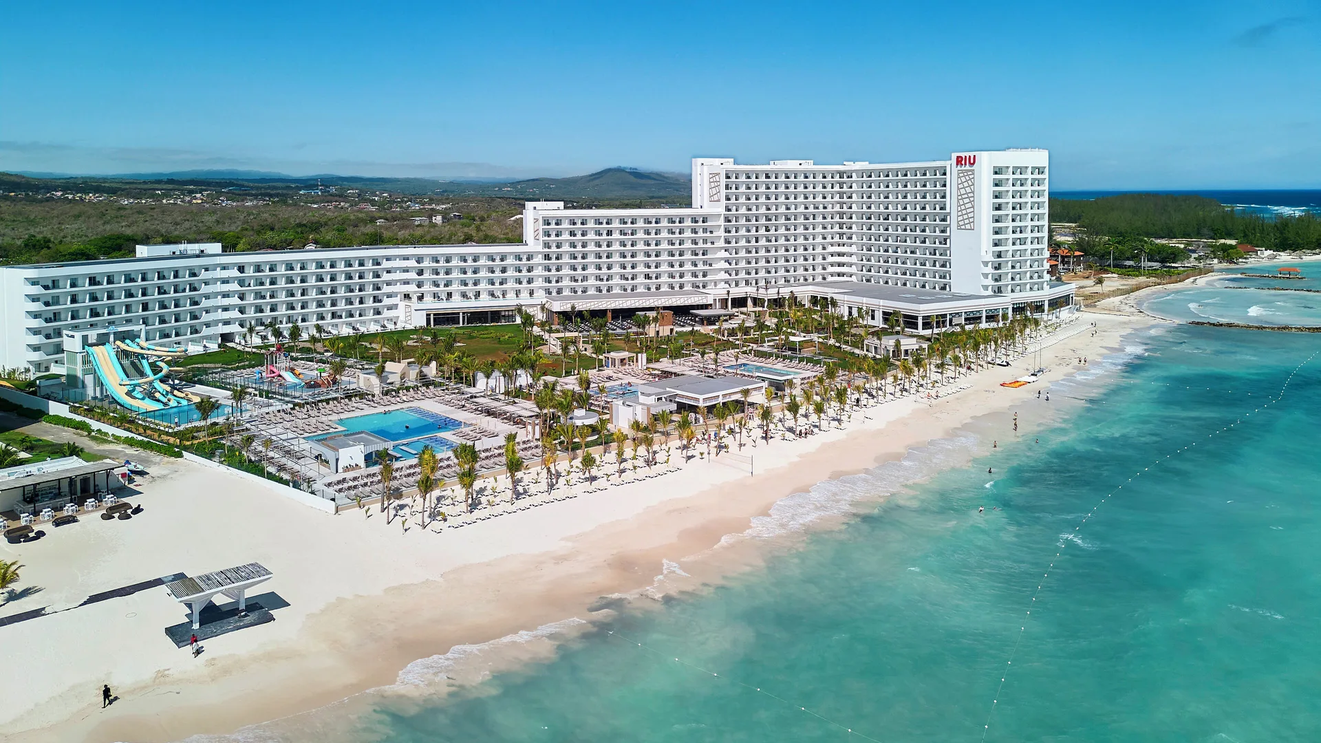 Hotel Riu Palace Aquarelle beachfront all-inclusive resort with modern RIU style and family-friendly waterpark