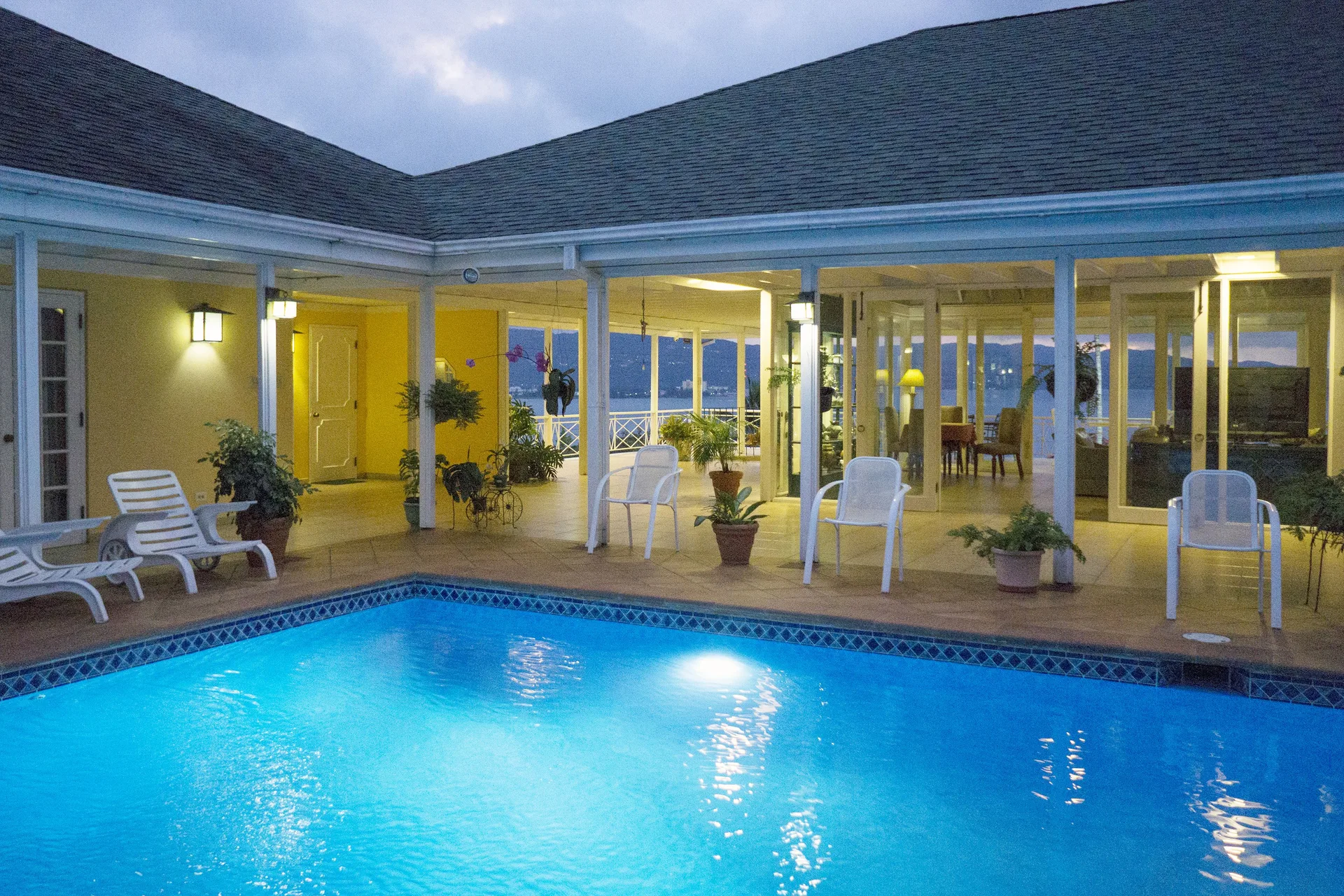 Polkerris Bed & Breakfast Montego Bay guesthouse with intimate rooms and hillside coastal views