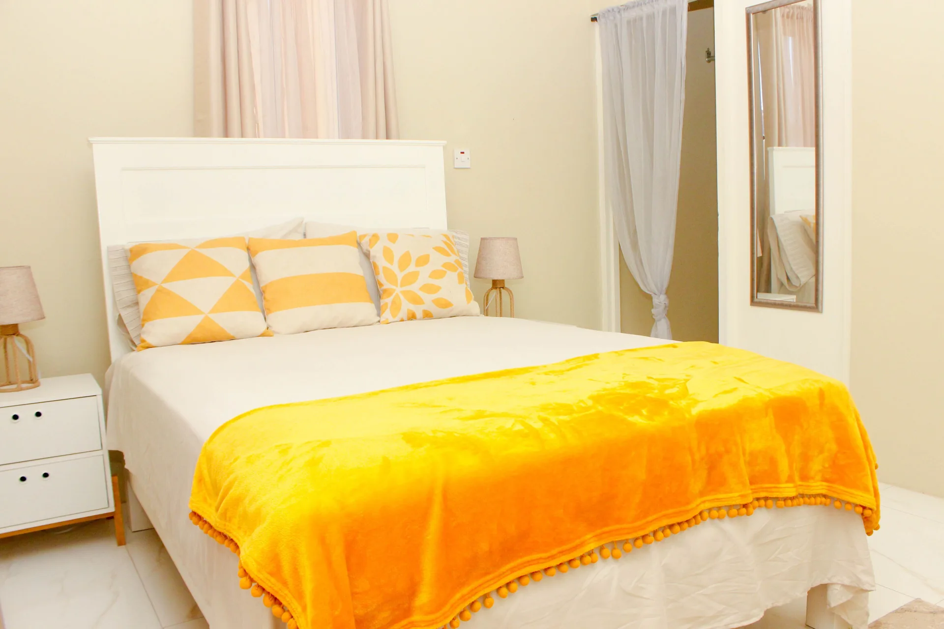 Peaceful Retreat quiet Jamaican accommodation with relaxed atmosphere and tropical residential setting