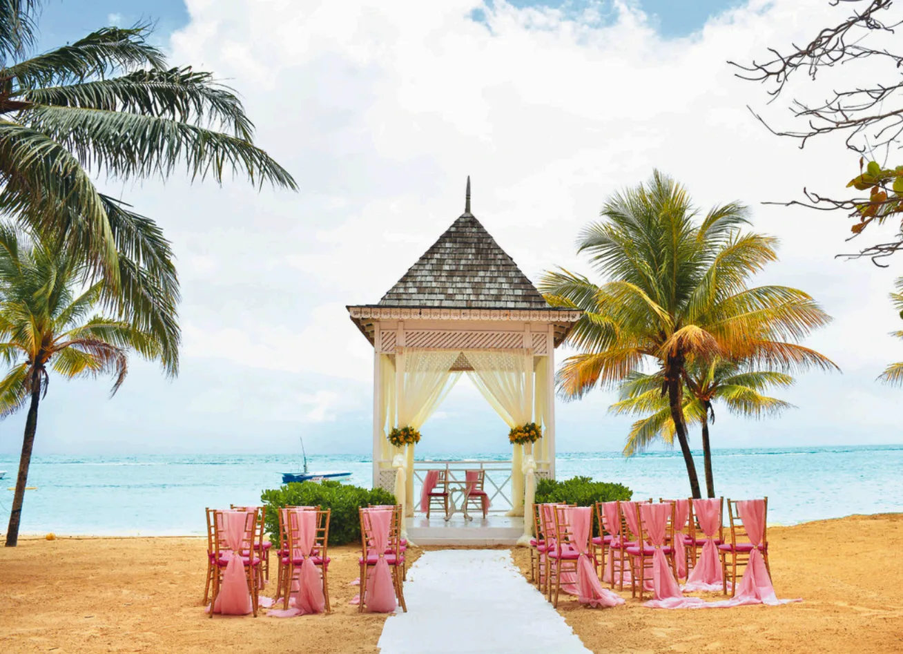 Lagoon Gazebo Venue at Hotel Riu Ocho Rios