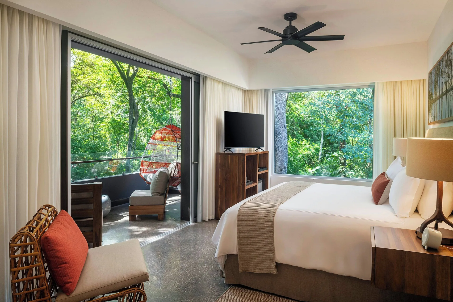 El Mangroove Papagayo Autograph Collection boutique beachfront resort with contemporary tropical style
