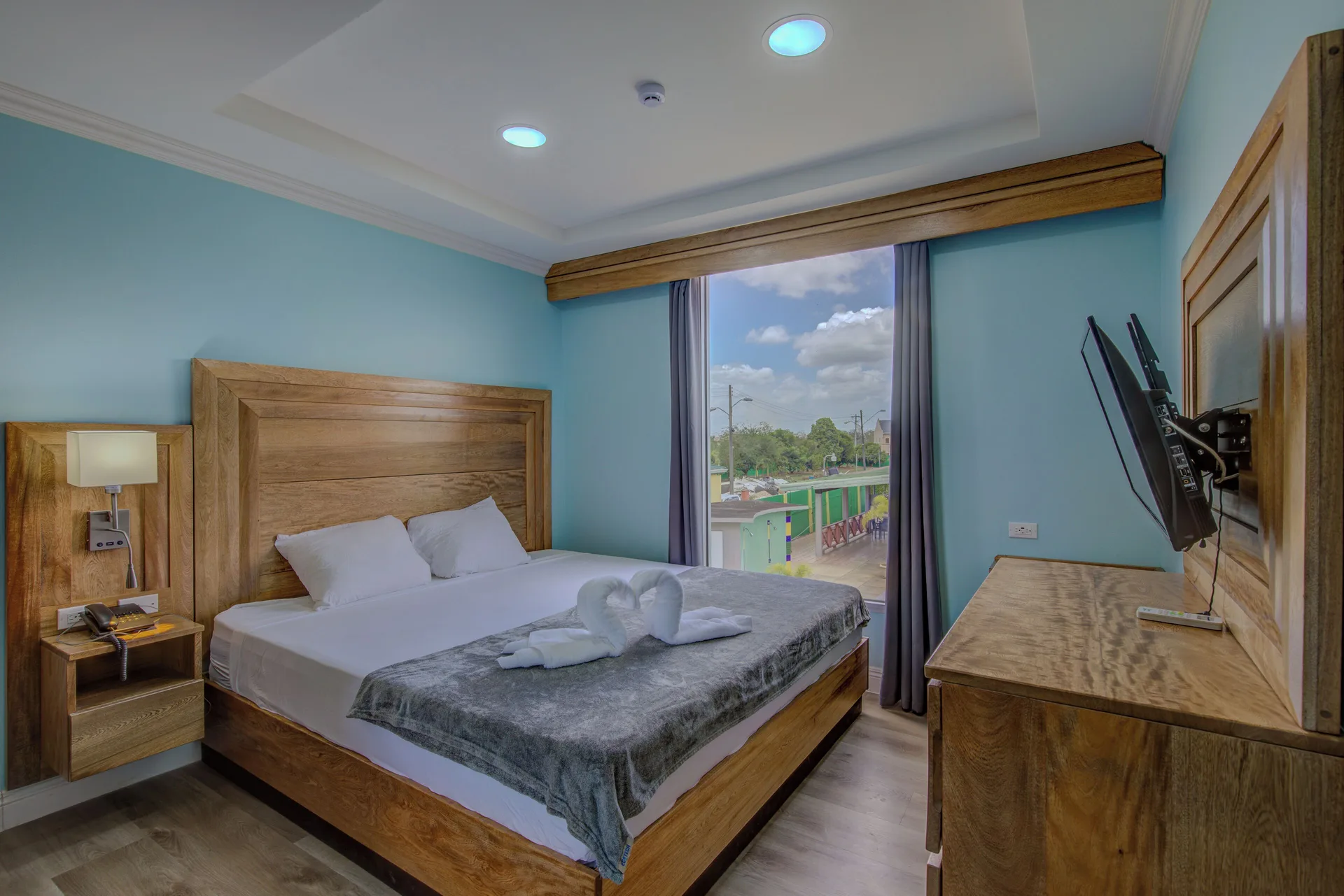 Airport Suites Hotel resort