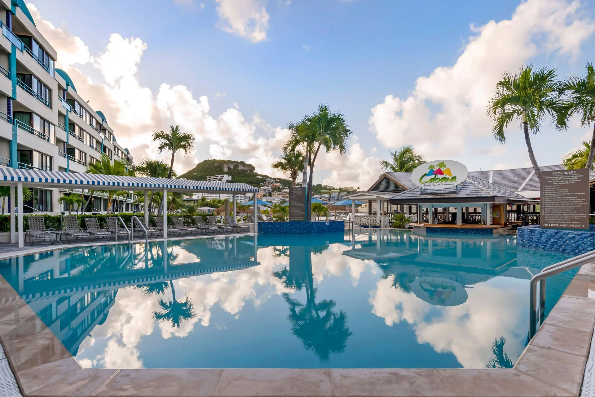 Hilton Vacation Club Royal Palm St Maarten beachfront resort with bay views and spacious suites