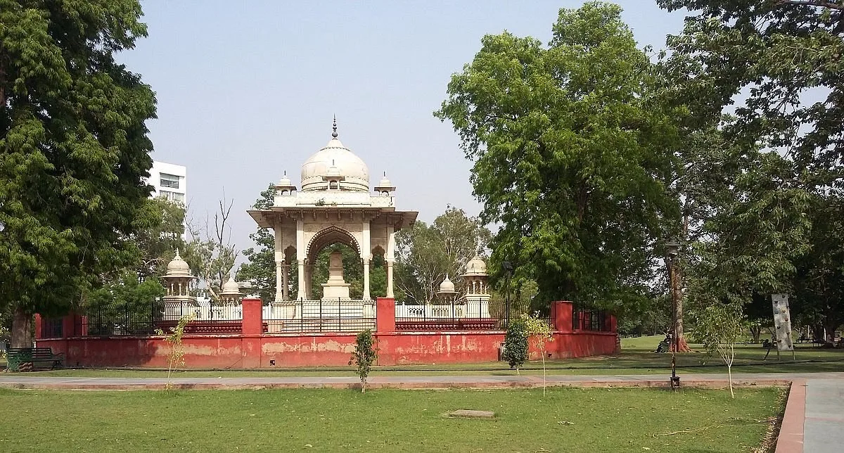 Begum Hazrat Mahal Park 5 Min Drive