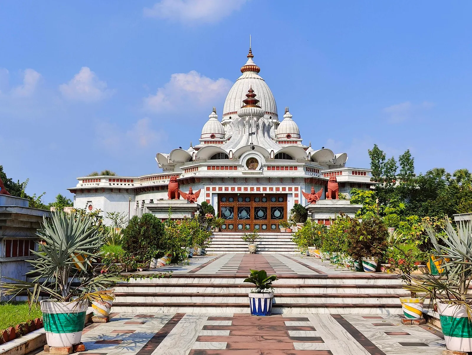 Ramakrishna Math 5 Min Drive