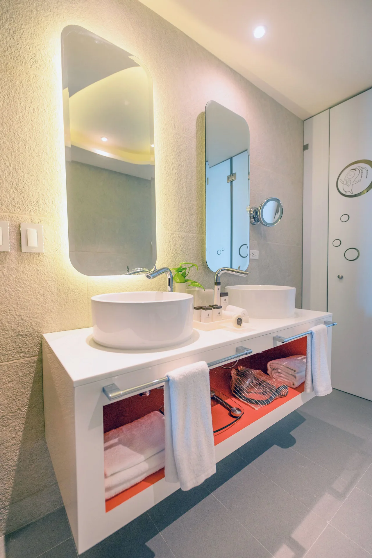 Oceanfront Swim-Up Suite bathroom vanity at Nickelodeon Hotels & Resorts Riviera Maya.