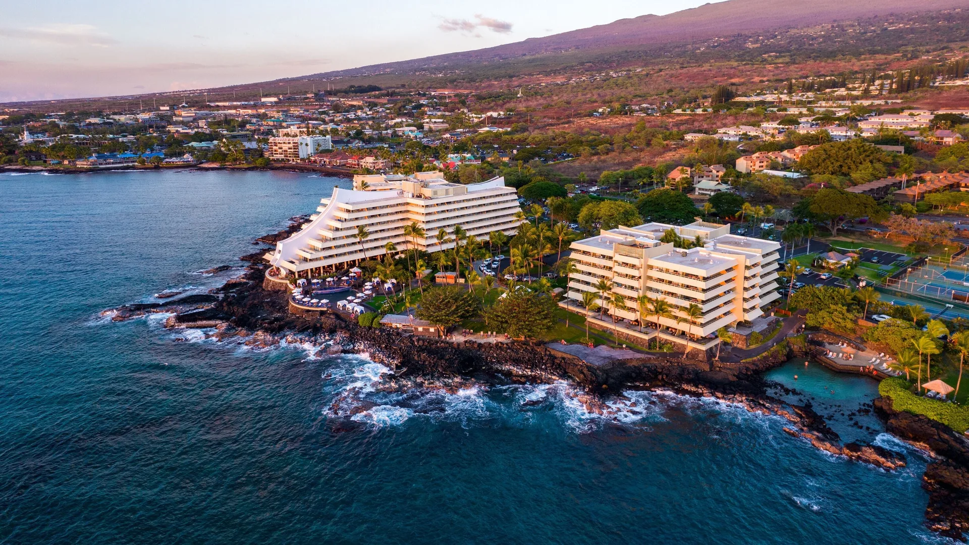 Royal Kona Resort classic Kailua-Kona oceanfront hotel with lagoon pool and Alii Drive location