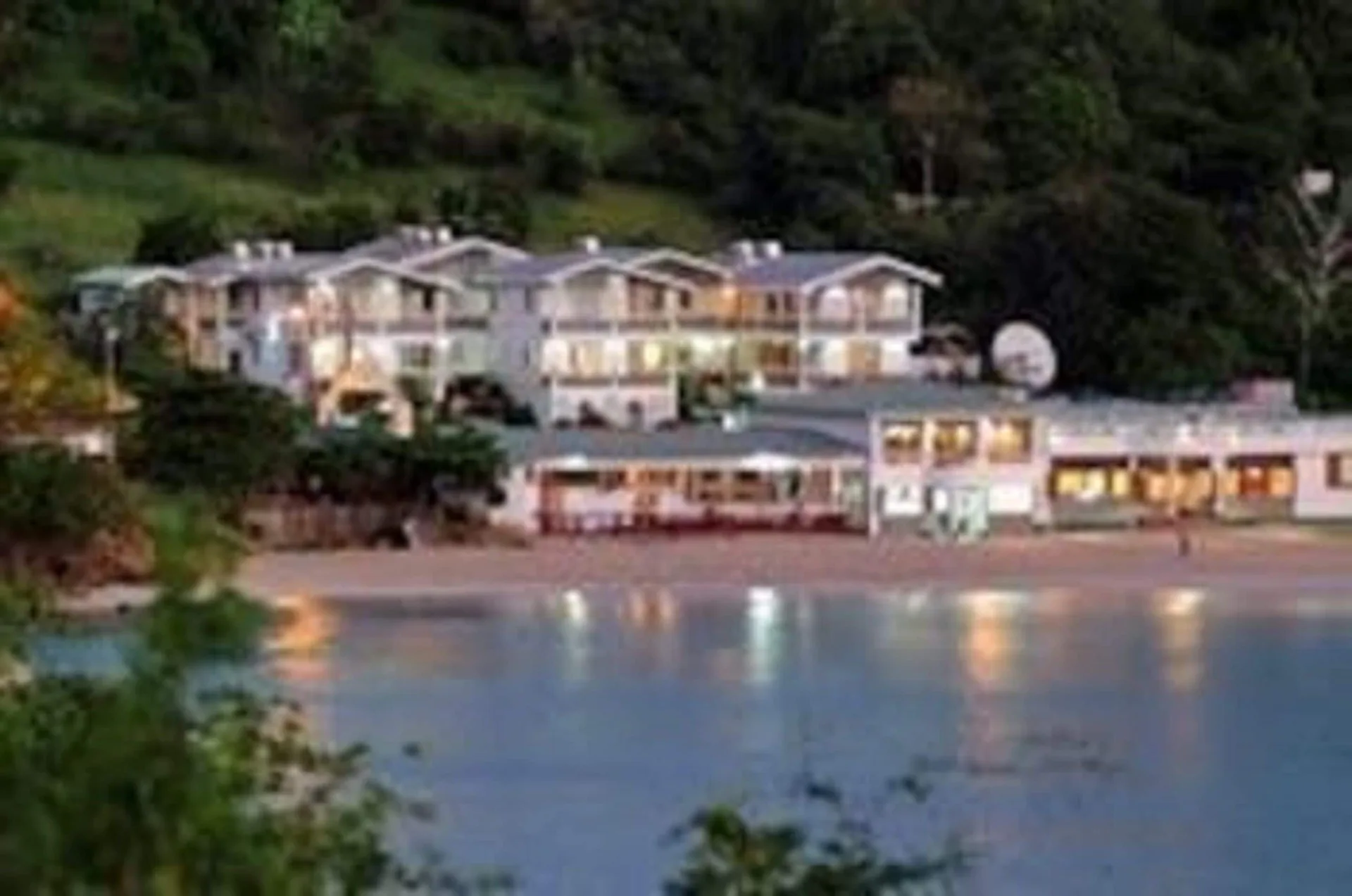 Gem Holiday Beach Resort Grenada apartment-style beachfront hotel with Morne Rouge Bay setting