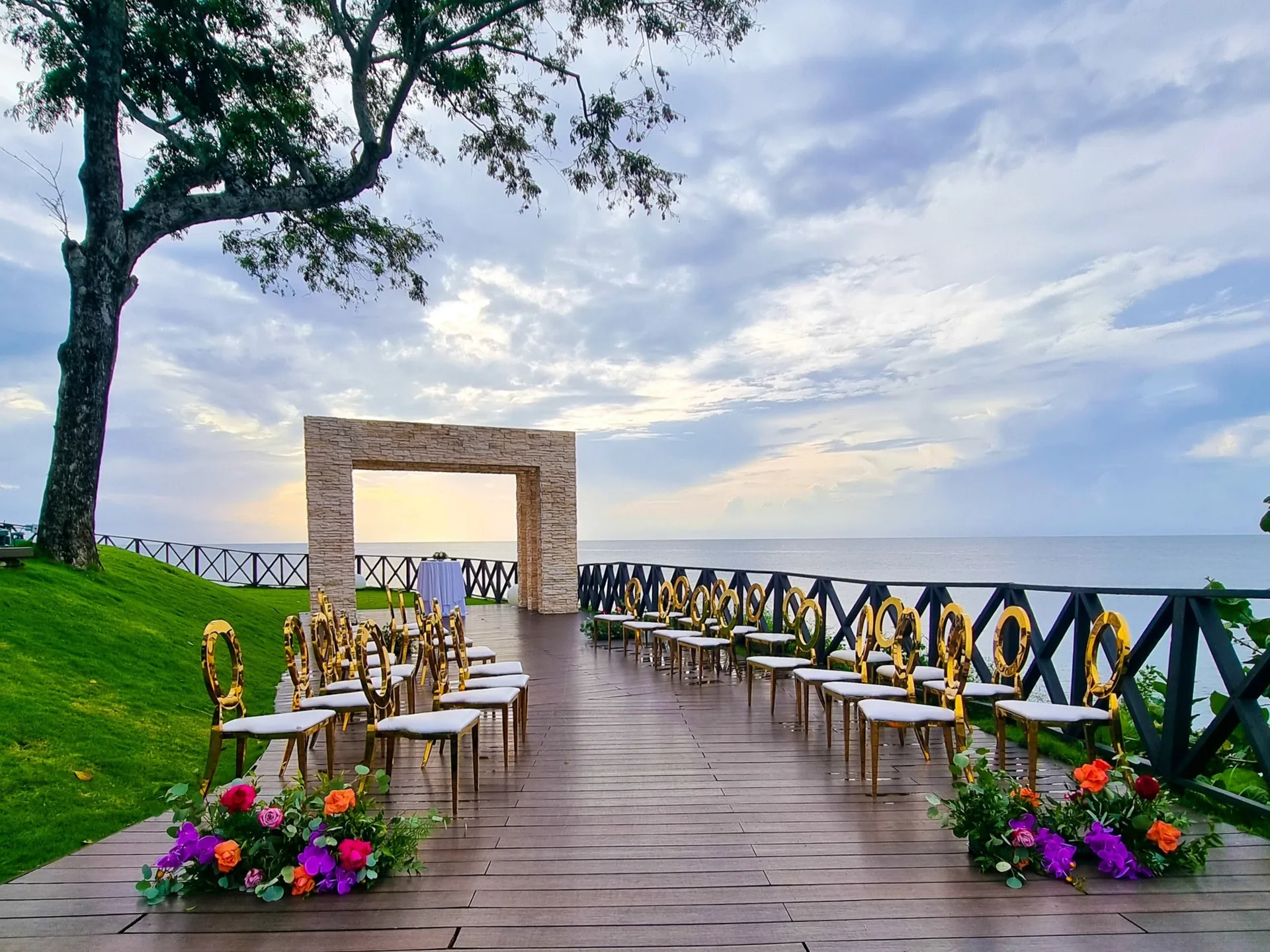 Diamond Club Poolside Venue at Royalton Negril