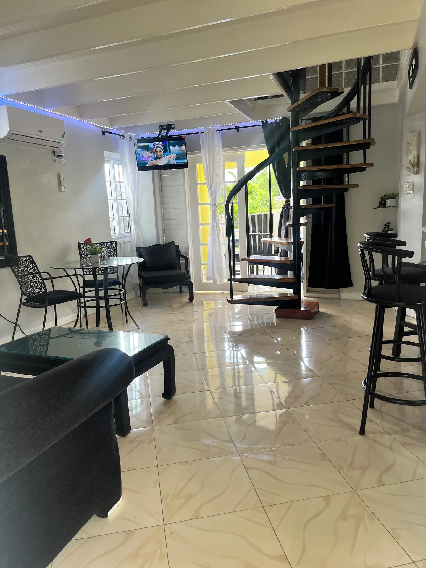 Mystic Ridge Paradise hillside Ocho Rios lodging with tropical views and apartment-style stays