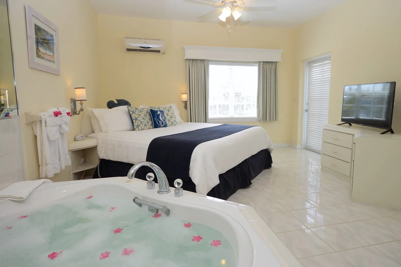 Grand Canal Deluxe Three Bedroom Suite Official 2