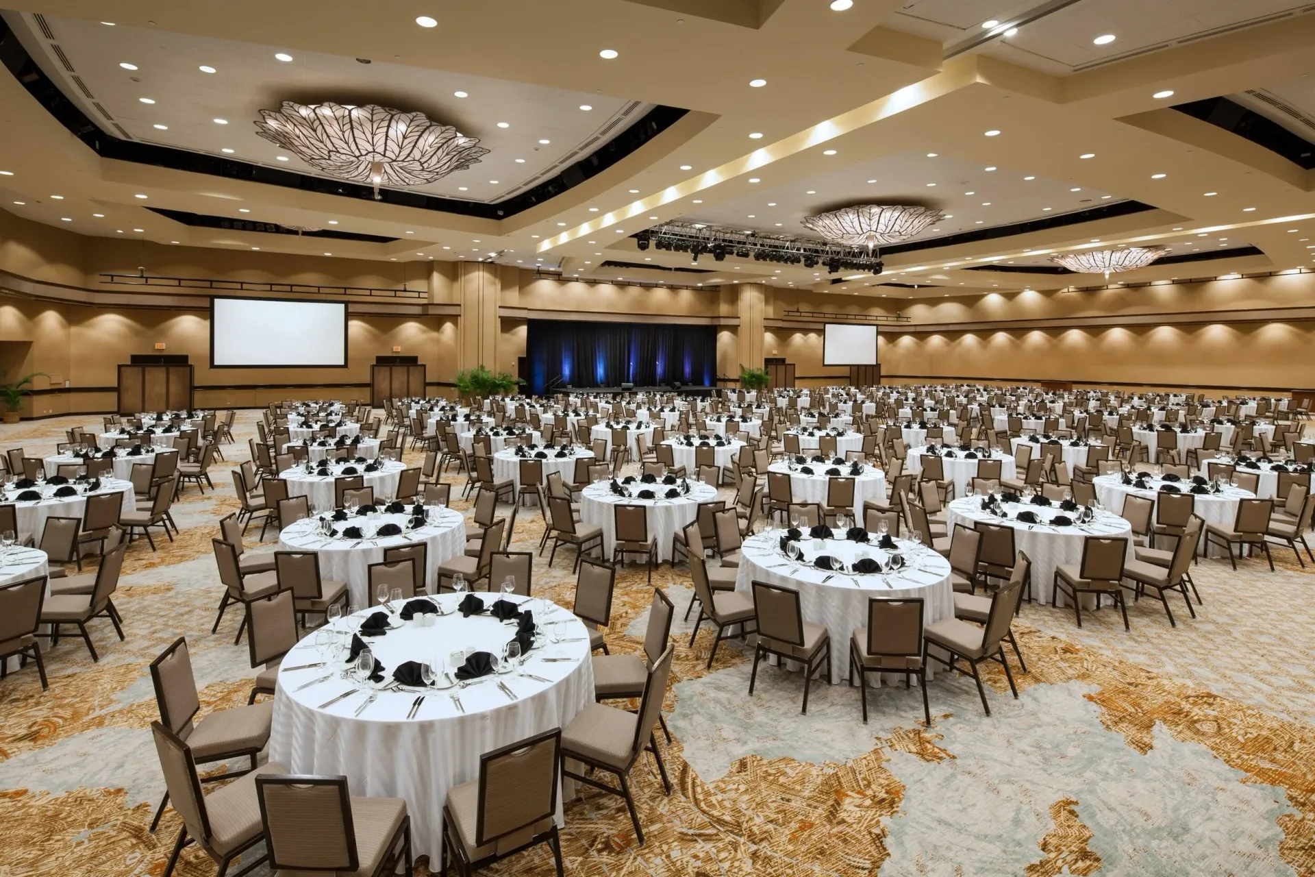 Honolulu Room Venue at Sheraton Waikiki Beach Resort