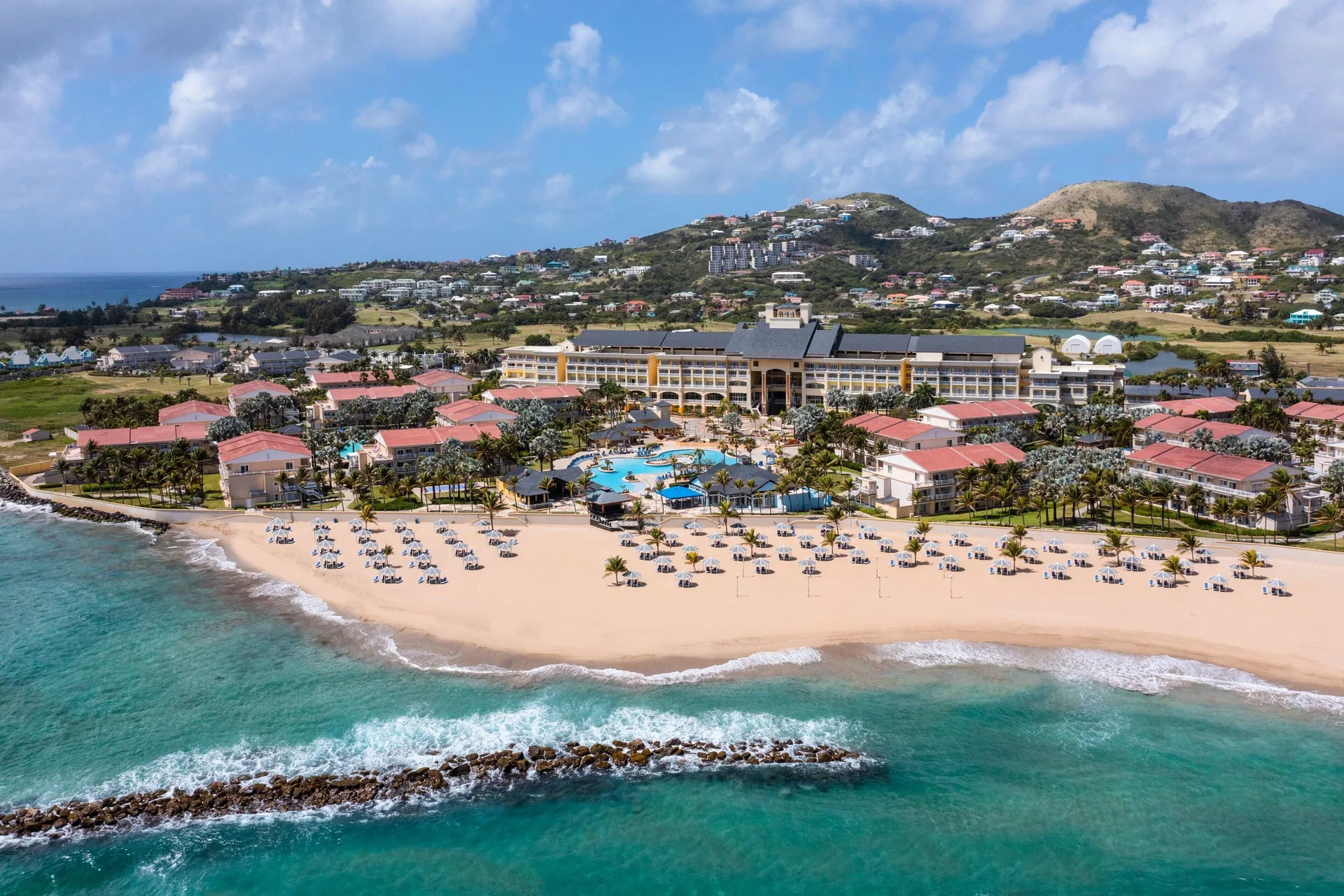 Marriott's St. Kitts Beach Club villa-style accommodations with kitchen facilities and beachfront setting in St. Kitts.