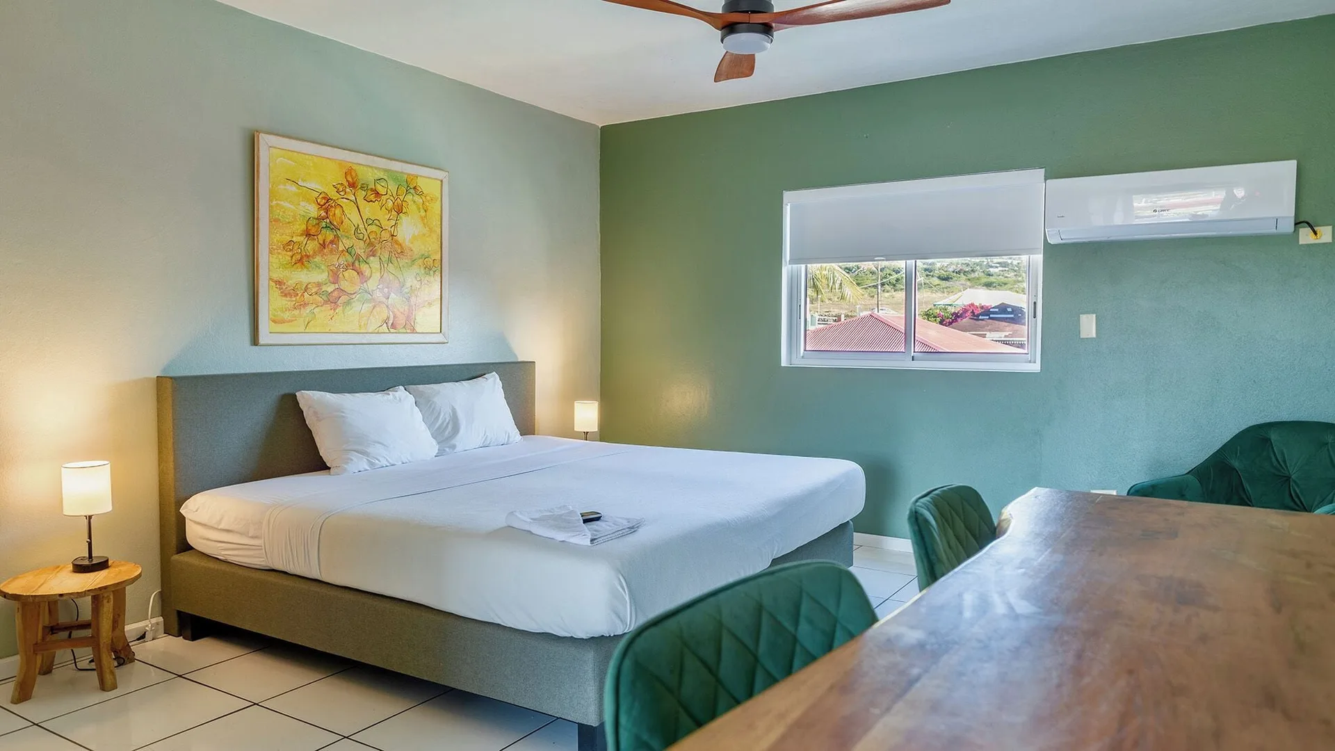 Talk of the Town Inn & Suites casual Caribbean hotel with practical rooms and central location